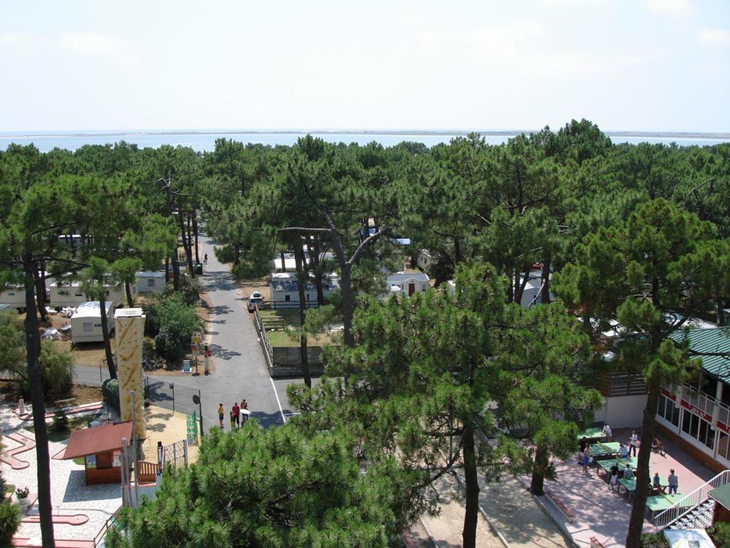 Mobil-Home 4 Pers Dans Camping 4 Etoiles La Palmyre Exterior photo